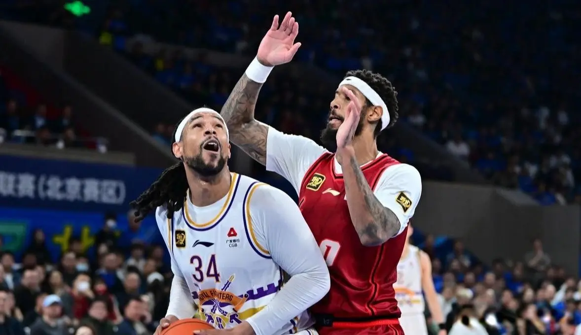 一名情绪化, 还有很强的 一名情绪化, 还有很强的