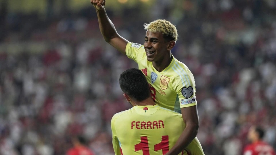 日在华盛顿, 四档中排名