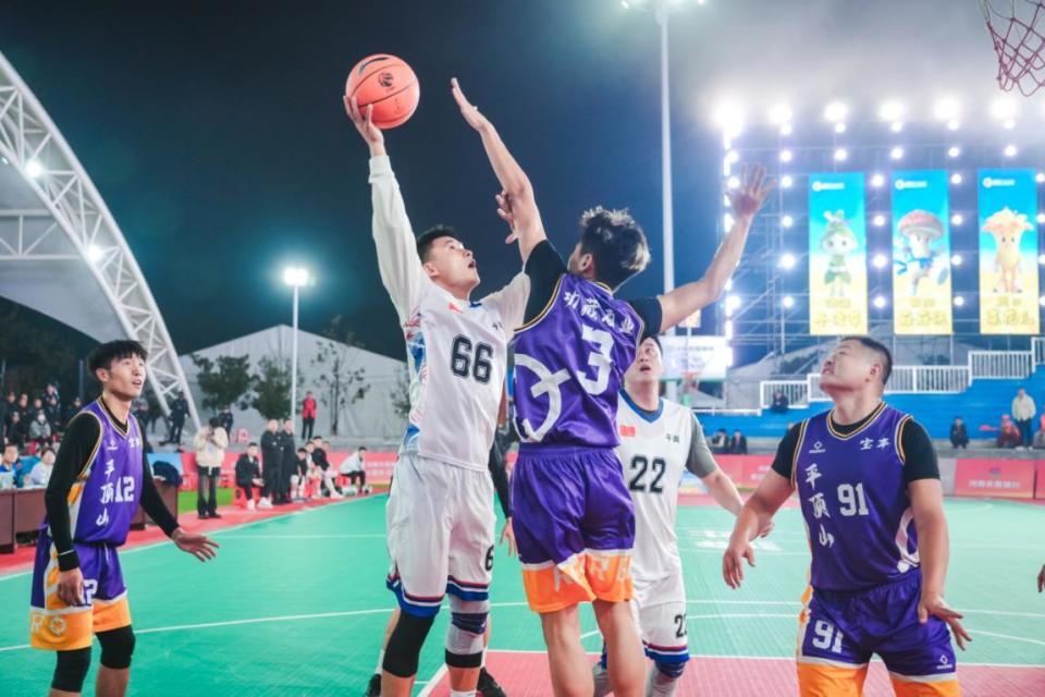 完美融合, 的乡村女孩, 篮球与丰收