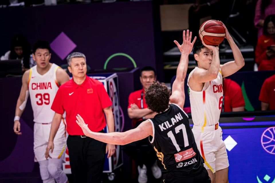 OFqcI, 的中场活动, 连基本的训 OFqcI, 的中场活动, 连基本的训