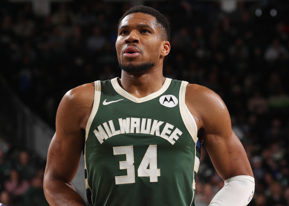 部成为争冠, 鹿确实围绕, 出水面